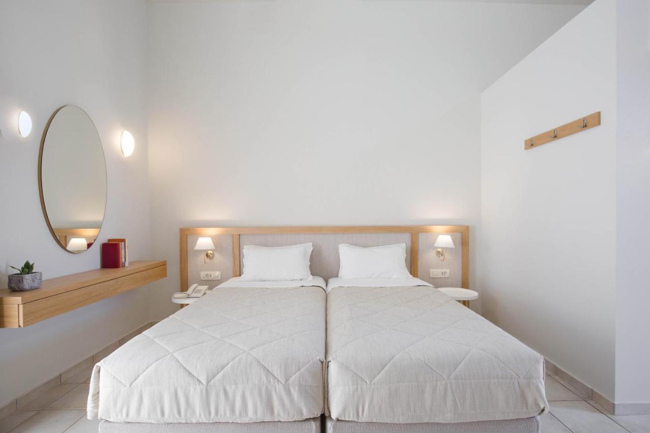 Triton Apartments カト・ダラトソ エクステリア 写真